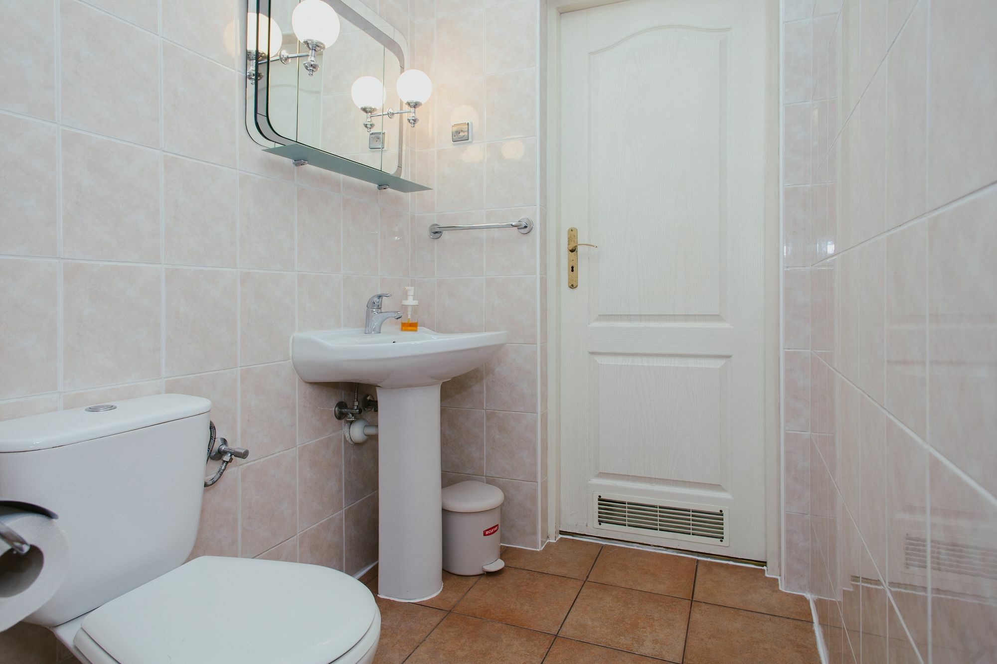 Lucka Rooms Varsó Kültér fotó